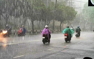Tin tức thời tiết ngày 4/7/2020: Hà Nội mưa dông, vùng núi Bắc Bộ đề phòng lũ quét, sạt nở