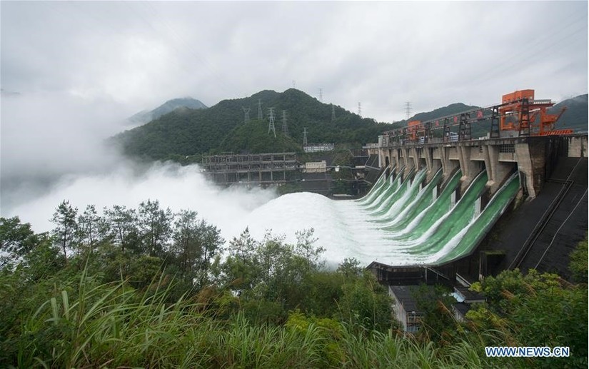 Trung Quốc: Lần đầu tiên sau 9 năm hồ thủy điện phải mở toàn bộ cửa xả lũ khẩn cấp