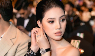 Thần thái sang chảnh của Hoa hậu người Việt tại Úc Jolie Nguyễn
