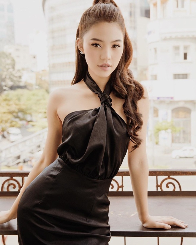 Thần thái sang chảnh ngút ngàn của Hoa hậu người Việt tại Úc Jolie Nguyễn