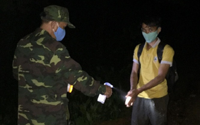 Phát hiện thêm 1 người đang tìm cách vượt biên từ Lào vào Việt Nam
