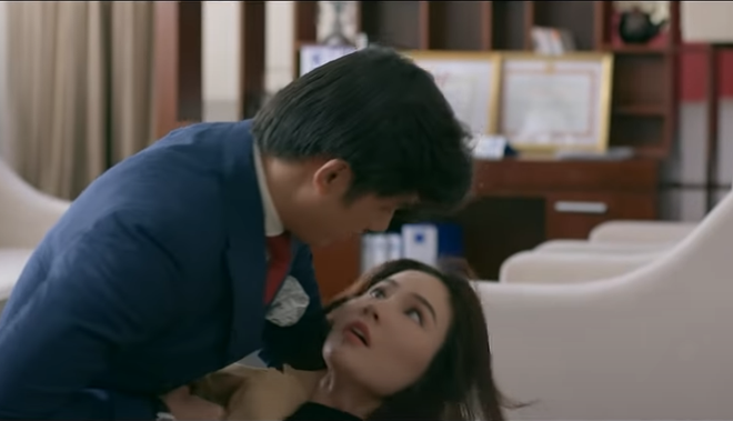 'Tình yêu và tham vọng' tập 36: Tuệ Lâm sửng sốt khi bắt gặp Minh ôm Linh