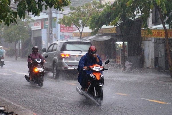 Tin tức thời tiết ngày 26/7/2020: Khu vực Trung Bộ và Bắc Bộ có nắng nóng và nắng nóng gay gắt