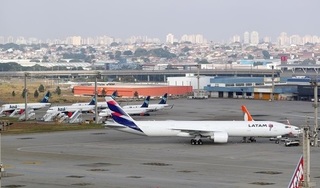 Brazil mở lại đường bay quốc tế dù dịch Covid-19 vẫn đang phức tạp 