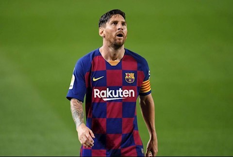 3 cầu thủ công khai chống đối Messi ở Barcelona