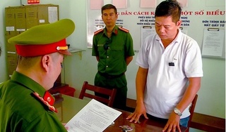 Bắt cựu giảng viên trường Sĩ quan Không quân chiếm đoạt hàng tỷ đồng
