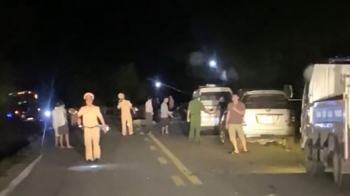 Hiện trường vụ tai nạn trên đường Hồ Chí Minh đoạn qua xã Sơn Lễ