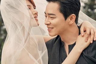 'Nữ hoàng nhạc phim' Gummy và tài tử Jo Jung Suk đón con đầu lòng