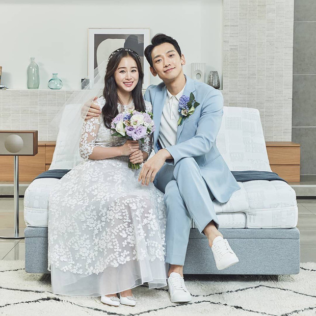 Phản ứng bất ngờ của Bi Rain khi fan nhắc tên Kim Tae Hee trên sóng truyền hình