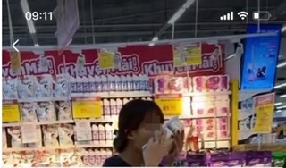 Cô gái bị chỉ trích vì hồn nhiên ăn sữa chua chưa thanh toán trong siêu thị 