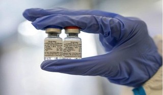 Nga muốn giúp Mỹ phát triển vaccine ngừa Covid-19 nhưng không được hưởng ứng