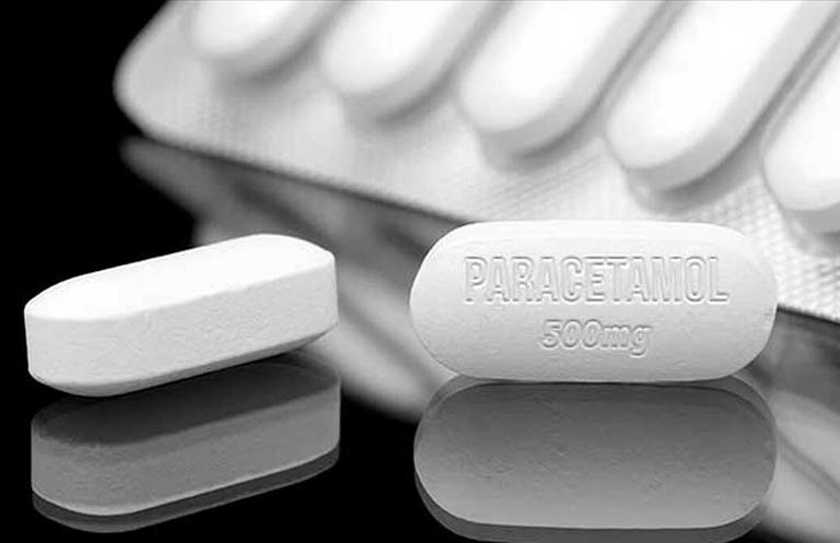 Uống 14 viên paracetamol để giảm đau, cô gái 16 tuổi nhập viện khẩn cấp