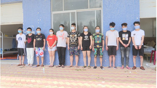 Phát hiện 11 người Trung Quốc sang Móng Cái trốn truy nã và thuê nhà đánh bạc