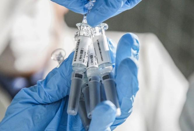 Trung Quốc chính thức cho phép dùng vaccine Covid-19 khi khẩn cấp