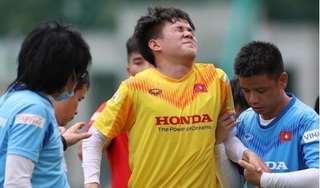 Tiền đạo HAGL chia tay U22 Việt Nam vì chấn thương