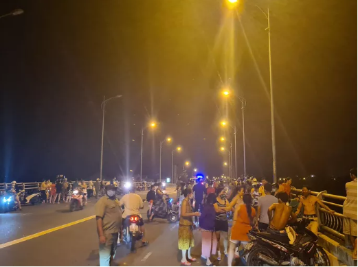 Quảng Nam: Thanh niên 19 tuổi nhờ bạn chở lên cầu nhảy tự tử