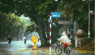 Hôm nay Bắc Bộ ngày nắng nóng, đêm có mưa rào