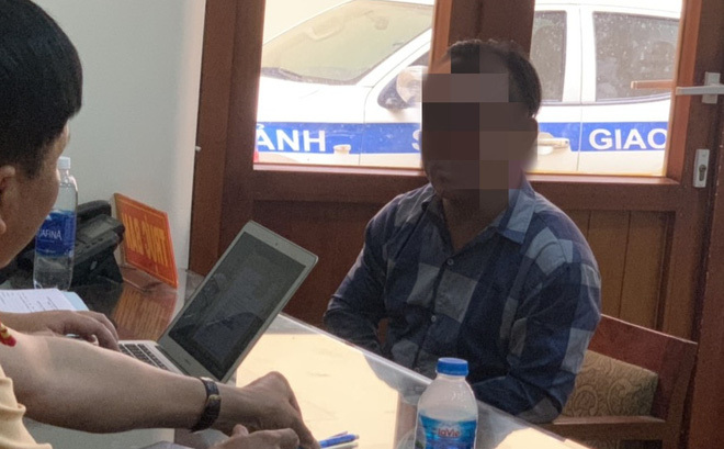 Tài xế container cầm dao chặt gương xe khách bị phạt 7 triệu đồng