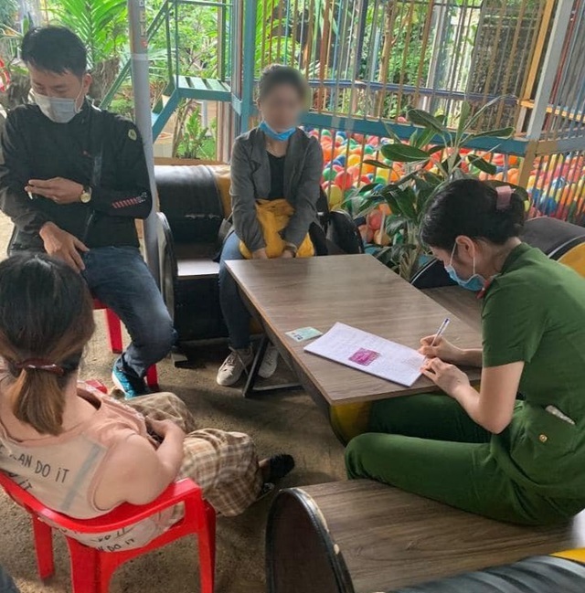 Nhân viên y tế từ Đắk Nông sang Đắk Lắk tiêm vaccine bạch hầu ‘chui' cho hàng chục hộ dân