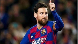 HLV Koeman bất ngờ thay đổi thái độ với Messi
