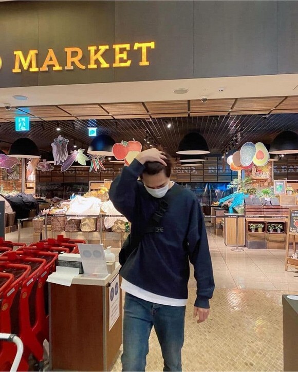 Lee Min Ho được ngày hứng khởi đi siêu thị thì siêu thị lại... đóng cửa
