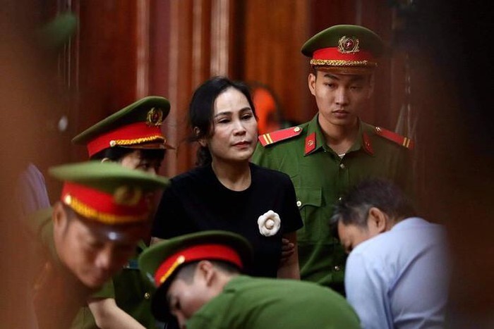 Tuyên án ông Nguyễn Thành Tài và bà Lê Thị Thanh Thúy lãnh tổng cộng 13 năm tù. 1