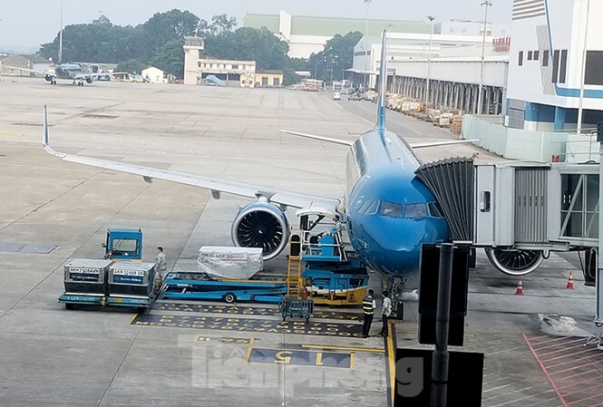Nhân viên kỹ thuật máy bay ở sân bay Nội Bài bị sét đánh tử vong