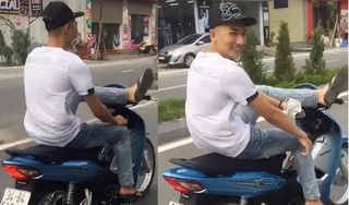 Xử phạt thanh niên 17 tuổi điều khiển xe máy bằng chân