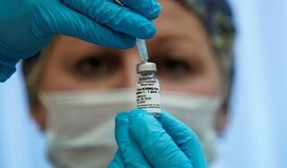 Sức khỏe của hơn 5000 người Nga tiêm vaccine Covid-19 thế nào?