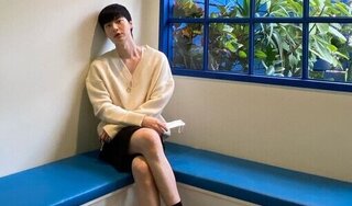 Ahn Jae Hyun bỗng 'trổ bóng' hậu ly hôn Goo Hye Sun?