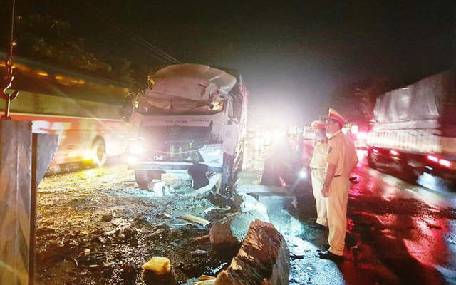 Tin tức trong ngày 7/10: Tai nạn kinh hoàng ở Tiền Giang, 20 người thương vong