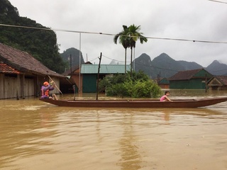 11 người chết và mất tích do mưa lũ tại các tỉnh miền Trung