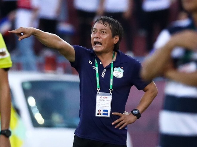 HLV HAGL phát biểu bất ngờ sau trận thua Viettel