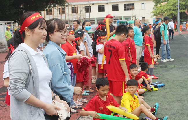 300 học sinh tham dự Giải bóng đá chào mừng Kỷ niệm 1010 năm Thăng Long - Hà Nội