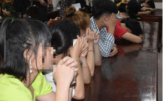Bắt 29 thanh niên đang sử dụng ma túy tại quán karaoke ở Quảng Trị