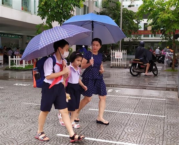 Nhiều địa phương ở Nghệ An cho học sinh nghỉ học để phòng bão số 7