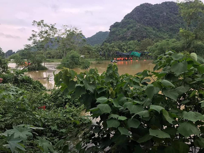 Hai anh em họ ở Ninh Bình bị nước lũ cuốn trôi thiệt mạng