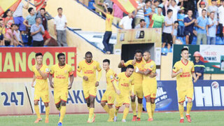 Vòng 3 GĐ 2 V.League: Nam Định 'tiễn' Quảng Nam xuống giải hạng Nhất?