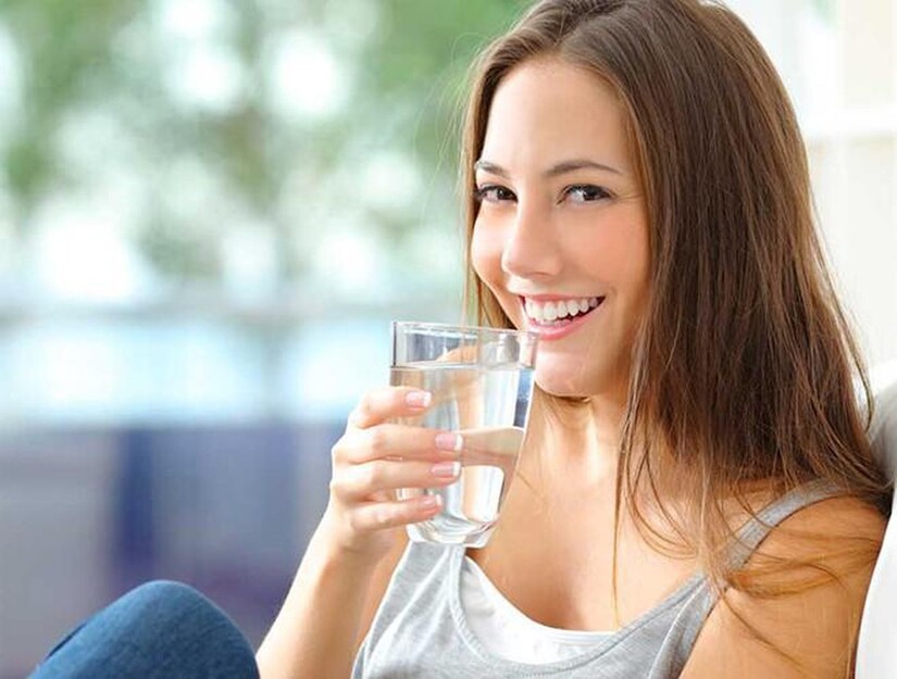 Uống đủ nước mỗi ngày giúp bạn phòng tránh bệnh tiểu đường hiệu quả