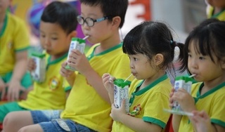 Chương trình sữa học đường được tỉnh Hậu Giang mở rộng phạm vi thí điểm