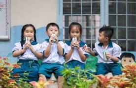 Chương trình sữa học đường được tỉnh Hậu Giang mở rộng phạm vi thí điểm