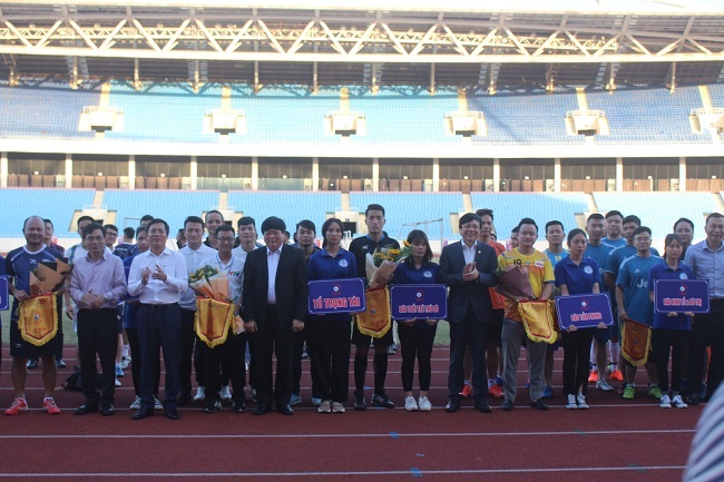 Khai mạc Press Cup 2020, phát động ủng hộ đồng bào miền Trung
