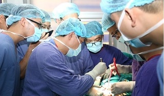 Hai người đàn ông cùng nhập viện vì 'tai nạn' sau khi quan hệ tình dục