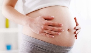 Căn bệnh hiếm gặp khiến người phụ nữ bị phù thai 8 lần