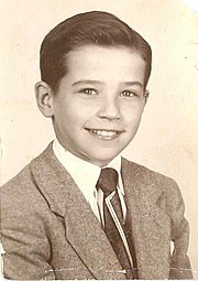Biden lúc 10 tuổi vào năm 1953