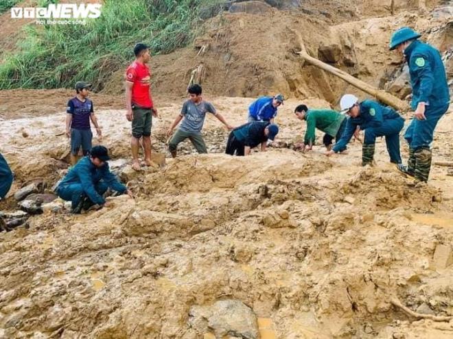 Dừng tìm kiếm nạn nhân mất tích sau sạt lở ở Quảng Nam