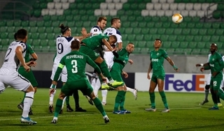 Song sát tỏa sáng, Tottenham thắng đậm trên sân khách