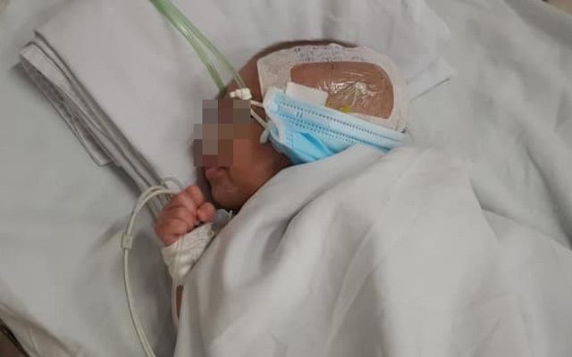 Bé sơ sinh bị bỏ rơi tại Bệnh viện quận Thủ Đức được cha mẹ đến nhận lại