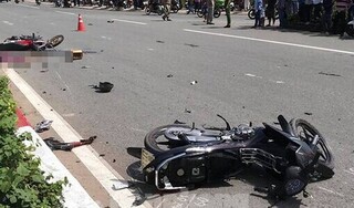 Xe máy chạy tốc độ cao gây tai nạn khiến 3 người thương vong