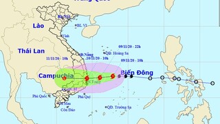 Nhiều tỉnh miền Trung đêm nay bắn pháo hiệu để cảnh báo bão